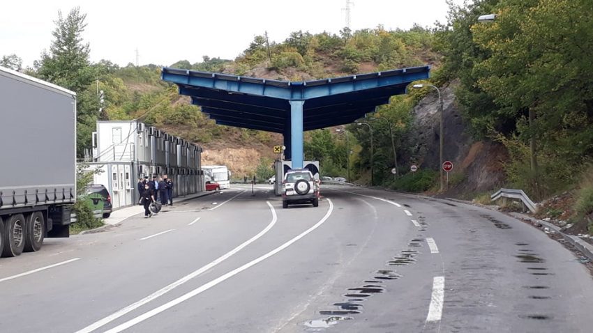 PK: Qarkullimi në Jarinje po zhvillohet pa problem, Bërnjaku e Merdarja ende të mbyllura