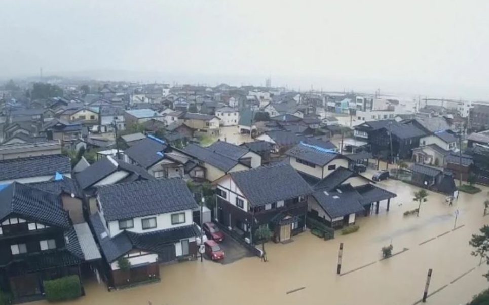 Japonia urdhëron evakuim masiv për shkak të rrezikut nga përmbytjet