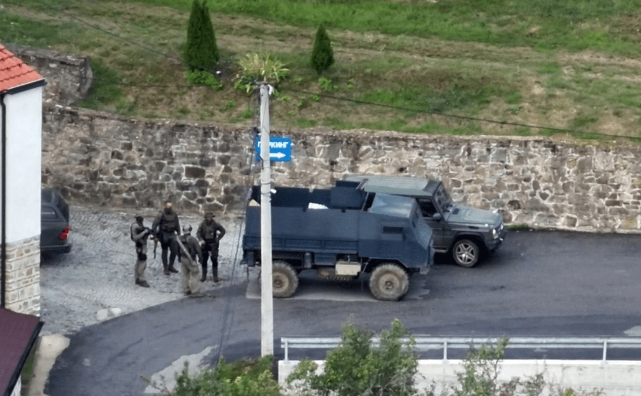 Si u organizua sulmi terrorist në “Banjskë”, a ishte Vuçiq në njohuri për të gjitha, çfarë paralajmëronte Radojçiq në vazhdimësi?