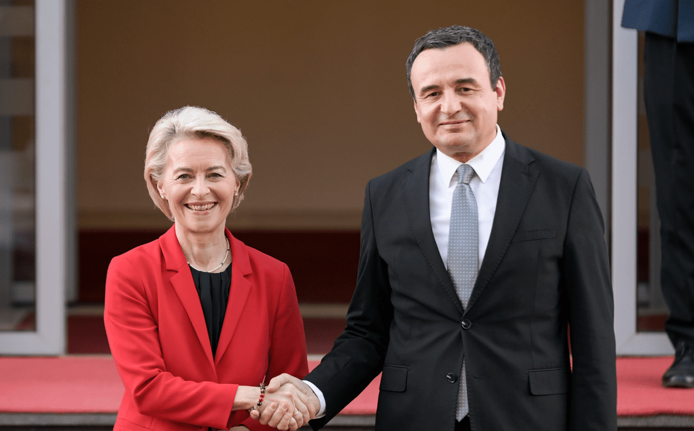 Kurti i ftuar nga von der Leyen për takim bashkë me liderët e tjerë të rajonit