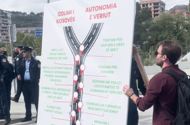 PSD: Rrugëtimi i Kurtit në veri çon në izolim ose autonomi