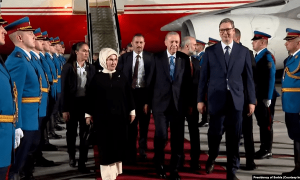 Pas Shqipërisë, Erdogan viziton Vuçiqin në Beograd