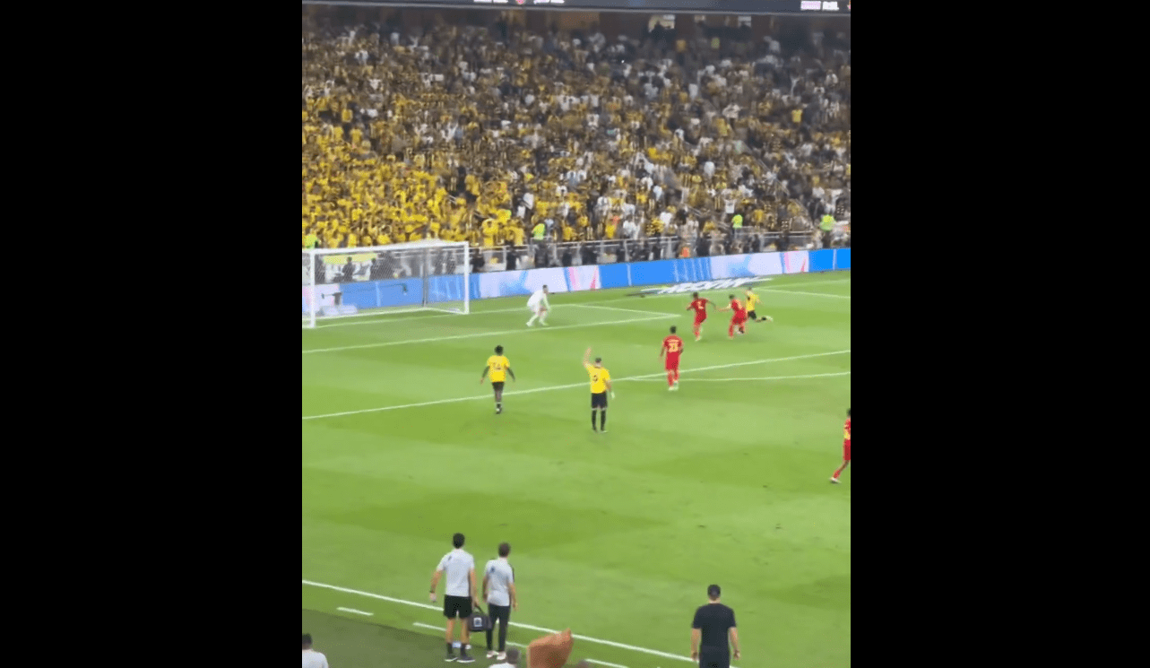 I kalon kundërshtarët si Messi, Mario Mitaj realizon supergol në Arabinë Saudite