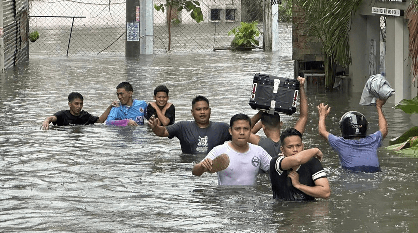 Të paktën 126 të vdekur ose të zhdukur nga përmbytjet në Filipine