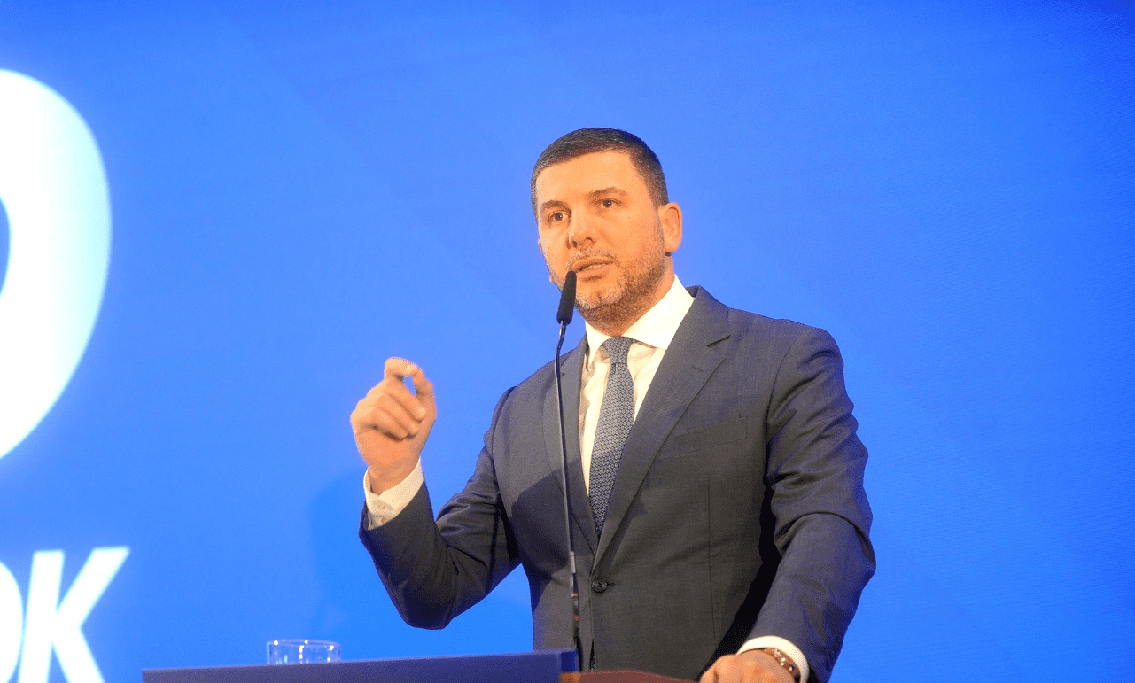 Raporti i Progresit, Krasniqi: Raporti më negativ që ka marrë Kosova ndonjëherë