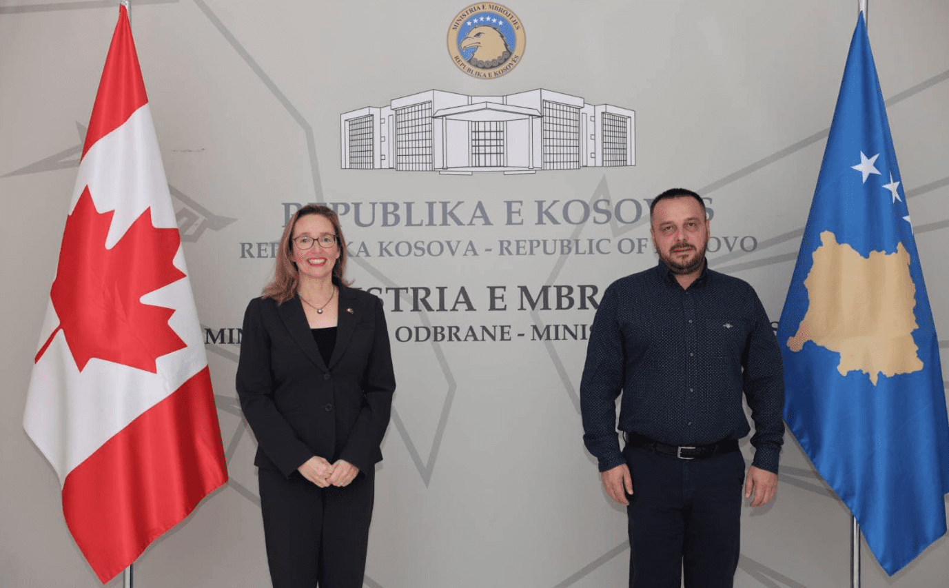 Maqedonci e falënderon ambasadoren e Kanadasë për bashkëpunimin në mbrojtje