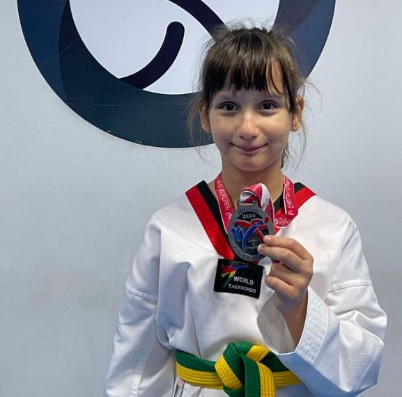 Idva Osmani i sjell Kosovës medaljen e argjendtë nga Kampionatin Evropian në Taekwondo