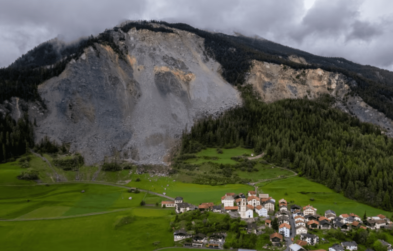 Fshati zviceran i kërcënuar nga shembja e gurëve, duhet të evakuohet përsëri