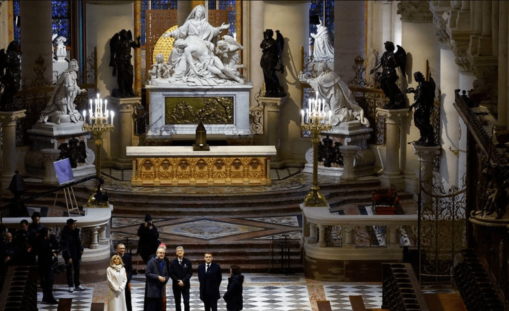 Notre Dame rihapet për vizitorë, pesë vjet pas zjarrit