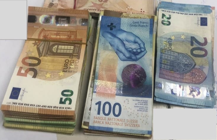 Shtetasit të Serbisë i kapen mbi 12 mijë euro të padeklaruara nga Policia e Kosovës