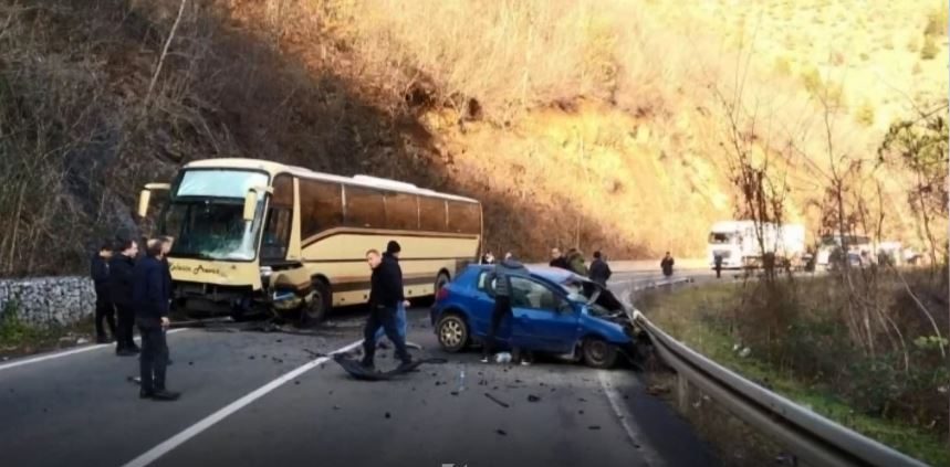 Katër nxënës serbë të Kosovës aksidentohen në Serbi