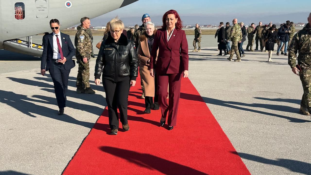 Presidentja e Sllovenisë arrin në Kosovë