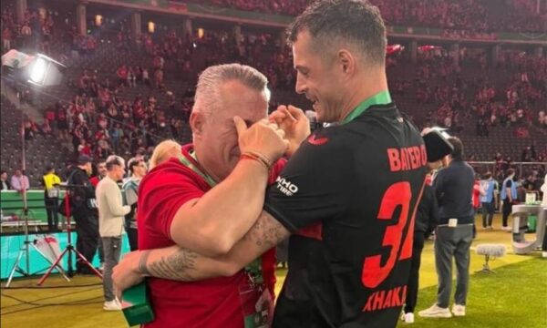 Granit Xhaka u zgjodh më i miri i vitit në Zvicër, babai me postim emocionues