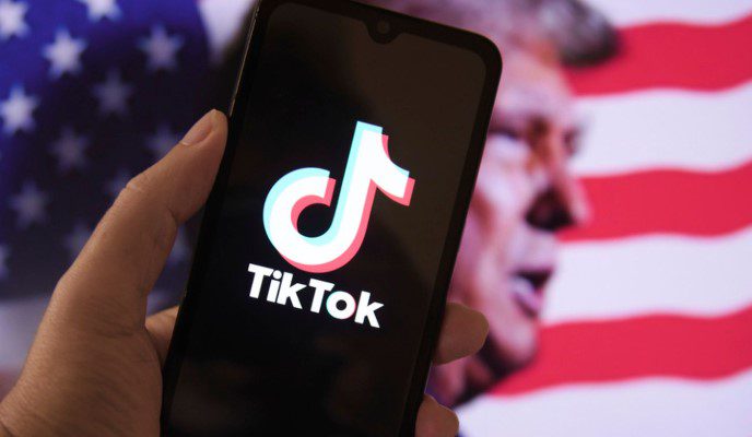 TikTok po rikthen shërbimet në ShBA