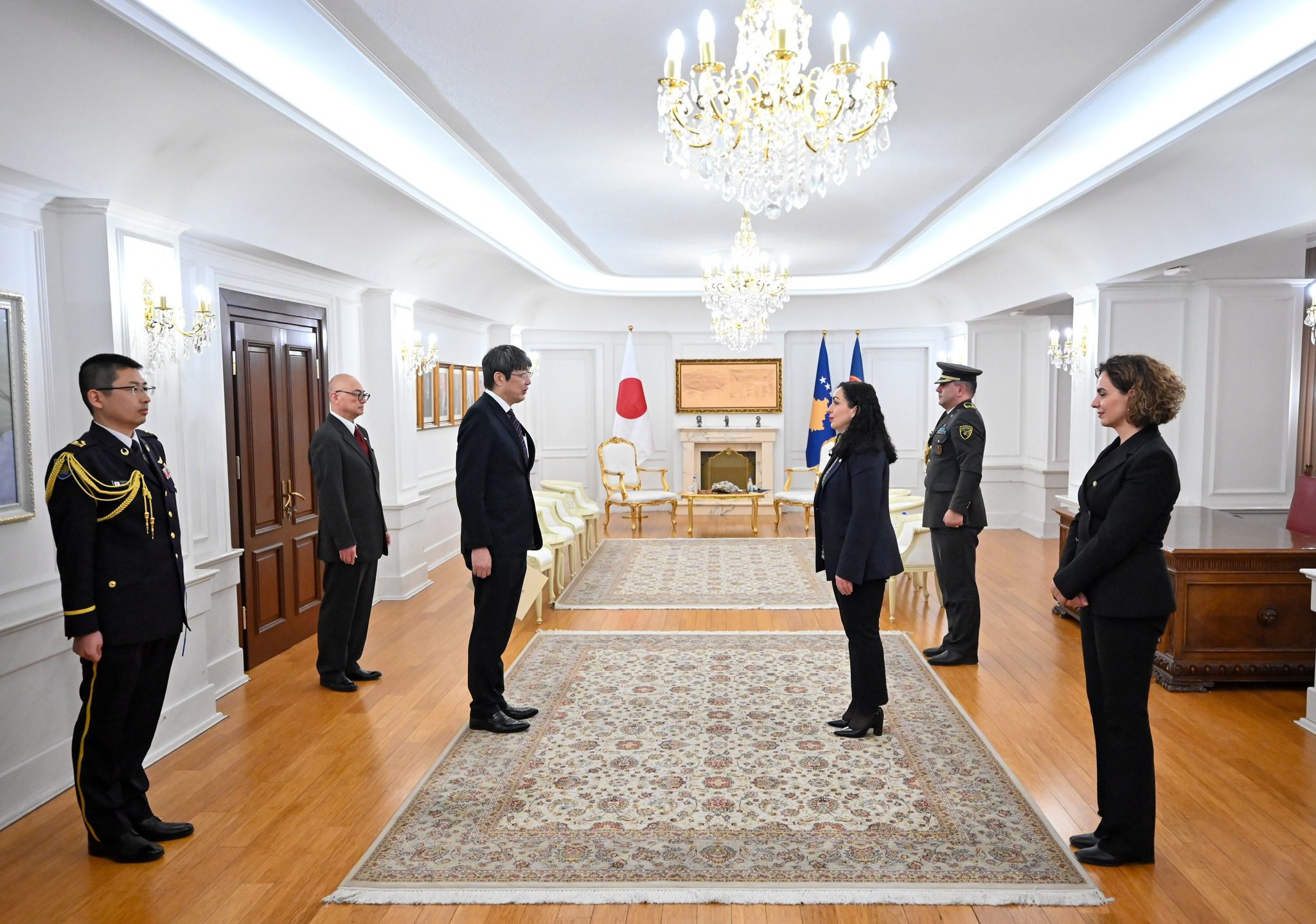 Ambasadori i ri japonez ia dorëzoi Osmanit kredencialet