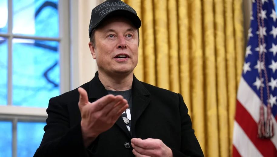 Musk “obligon” punonjësit federalë të shpjegojnë me e-mail për punën gjatë javës ose pushohen