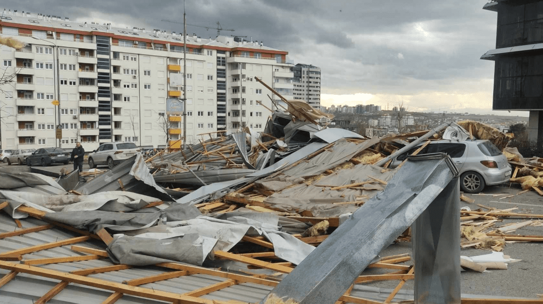 Dënohen me 5 vjet burgim, dy të akuzuarit për rënien e çatisë së objektit të Komunës së Prishtinës