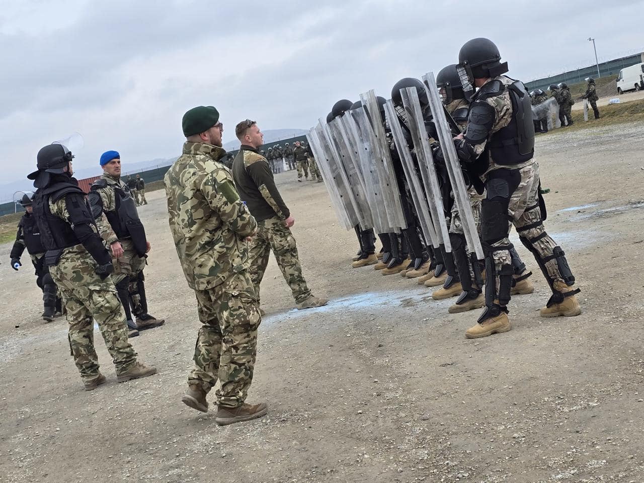 FASh-i dhe KFOR-i kryejnë trajnim kundër zjarrit