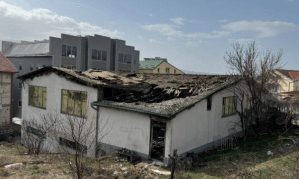 Çka dihet deri tani për zjarrin në Koçan që la 59 të vdekur?