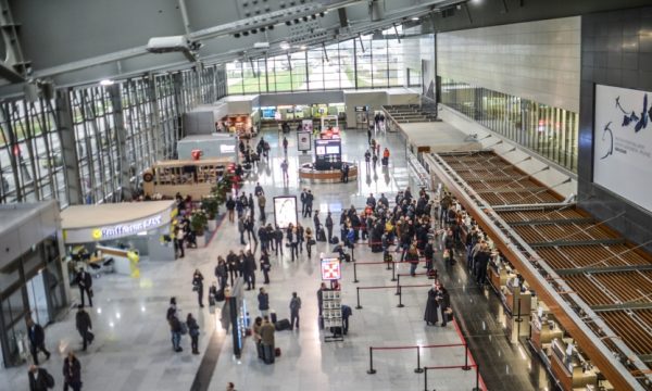 Pasojat e bartjes së parave të huaja në aeroporte