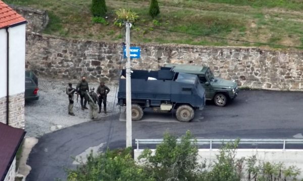 Publikohen pamje të momentit kur grupi terrorist serb fillon sulmet në Banjskë