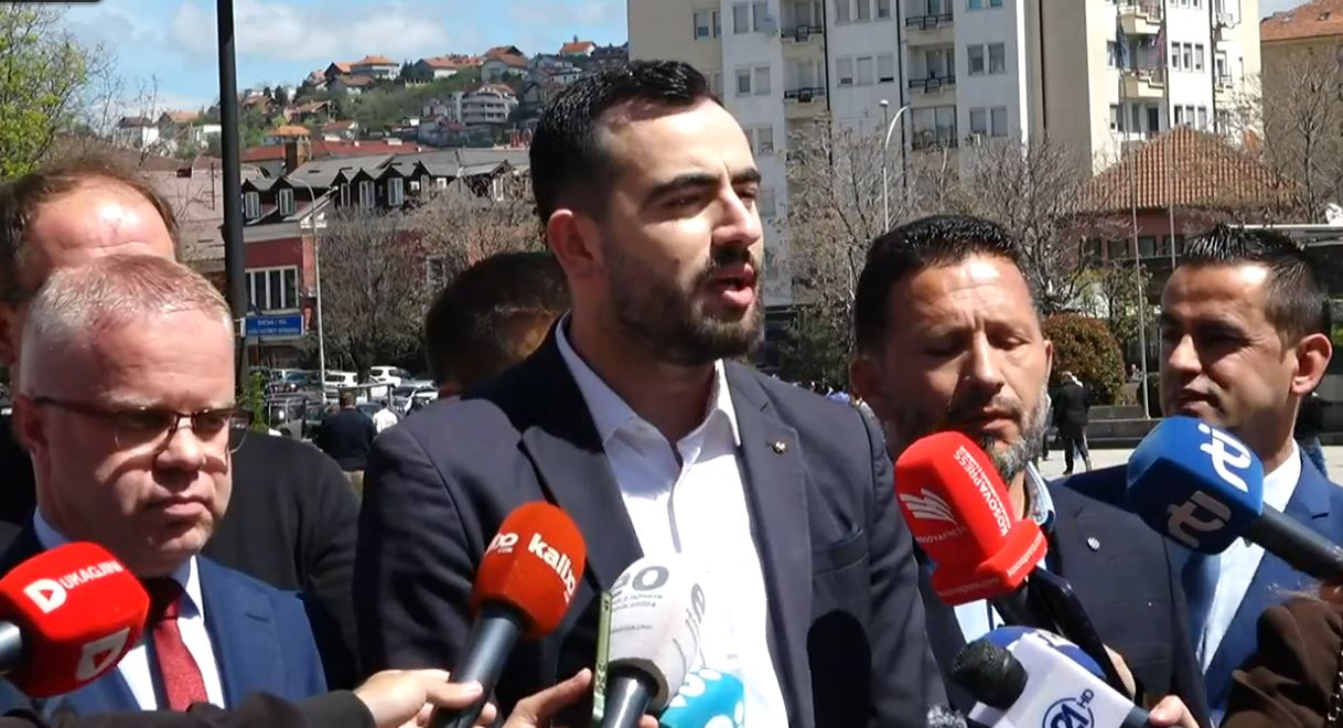 Grupi ‘Asnjë cent më shumë’ paralajmëron përshkallëzim të protestave 