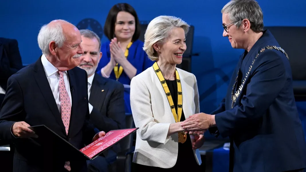 Von der Leyen nderohet me Çmimin e Karlit të Madh: Evropa e pavarur është liria jonë