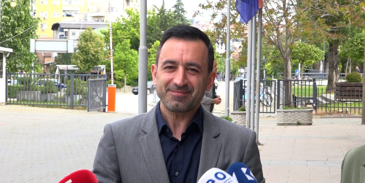 Basha ironizon kërkesat për ndërrim kandidati