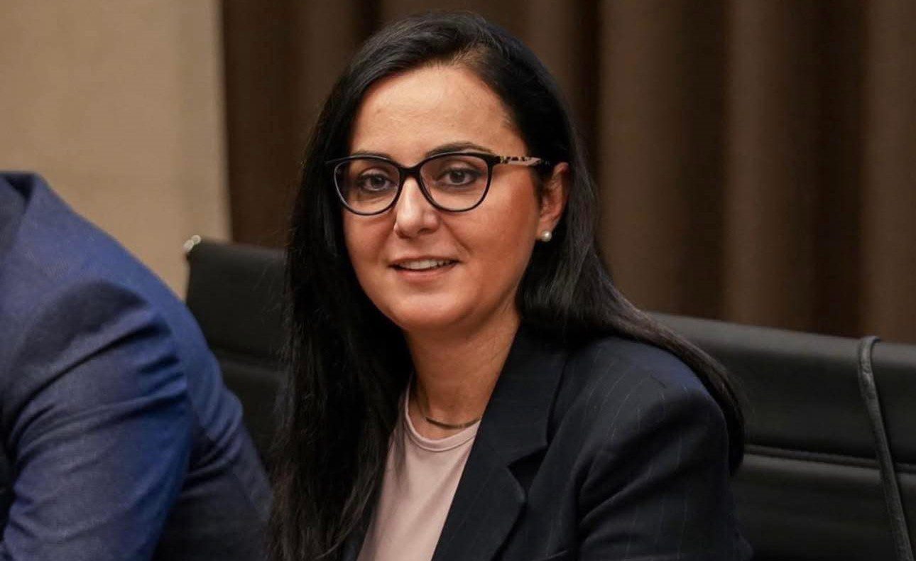 Lushaku-Sadriu thotë se LVV-ja e ka bërë shtetin për vëllazëri e jo për qytetarë