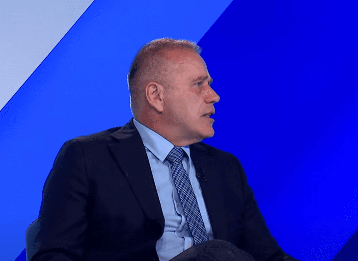 Zbarkimi i liderëve të Evropës në Tiranë, Arifi: Shtëpia pa miq nuk mbahet