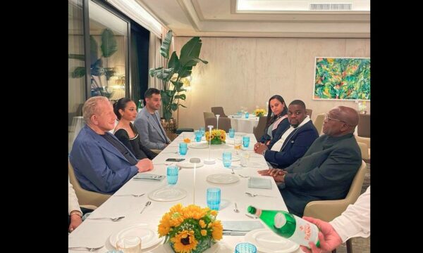 Pacolli e pret në shtëpinë e tij ish-presidentin e Afrikës së Jugut