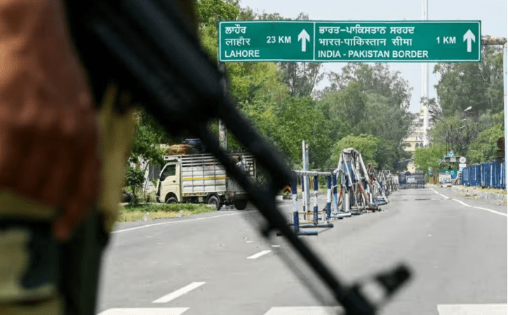 India nis operacion ushtarak kundër Pakistanit