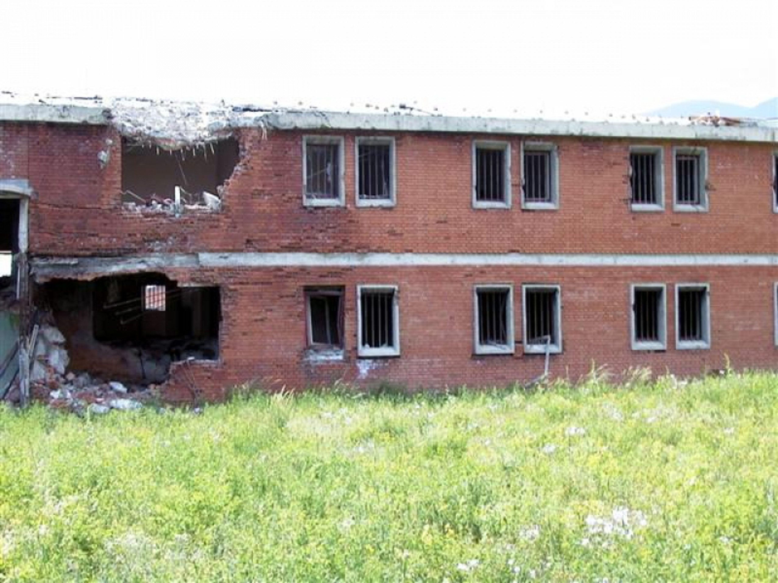 Sot bëhen 26 vjet nga masakra në Burgun e Dubravës