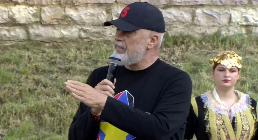 “Do të paguajmë sigurimet për nënat e papuna me mbi tre fëmijë”