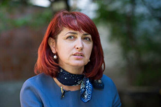 Hoxha: Kosova si e do Kurti – Pa institucione, nën sanksione e me cenim të fjalës së lirë