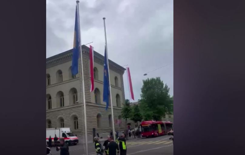 Flamuri i Kosovës ngritet në sheshin e Bernit