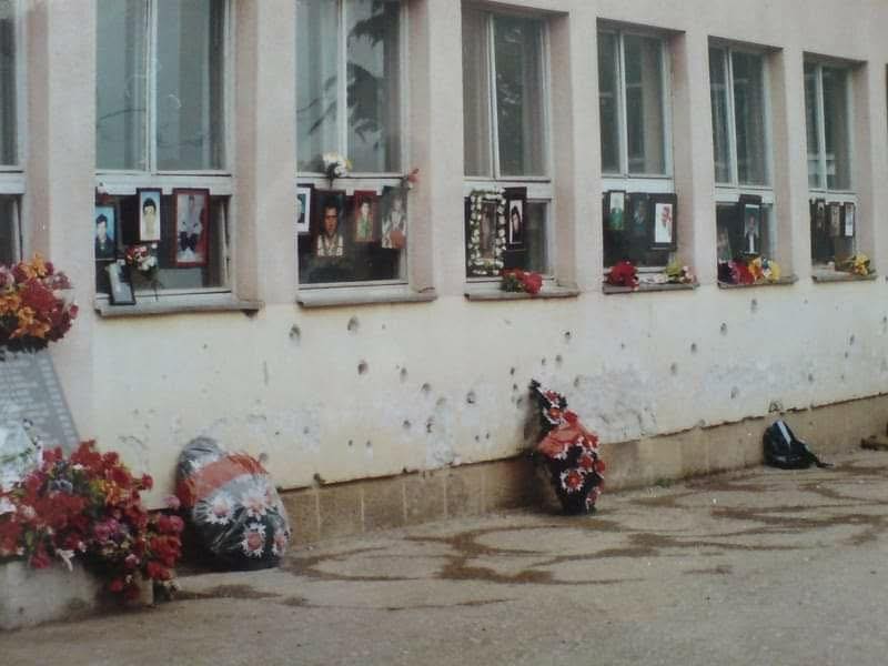 Haradinaj kujton masakrën e Bukoshit: Nuk ndalemi së kërkuari drejtësi