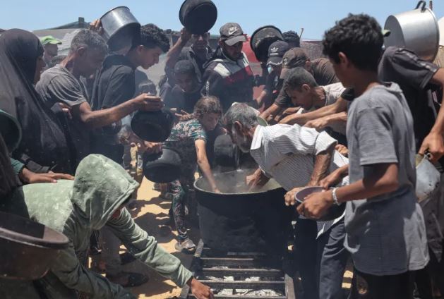 Vazhdojnë sulmet izraelite në Gaza, një fëmijë vdes nga uria