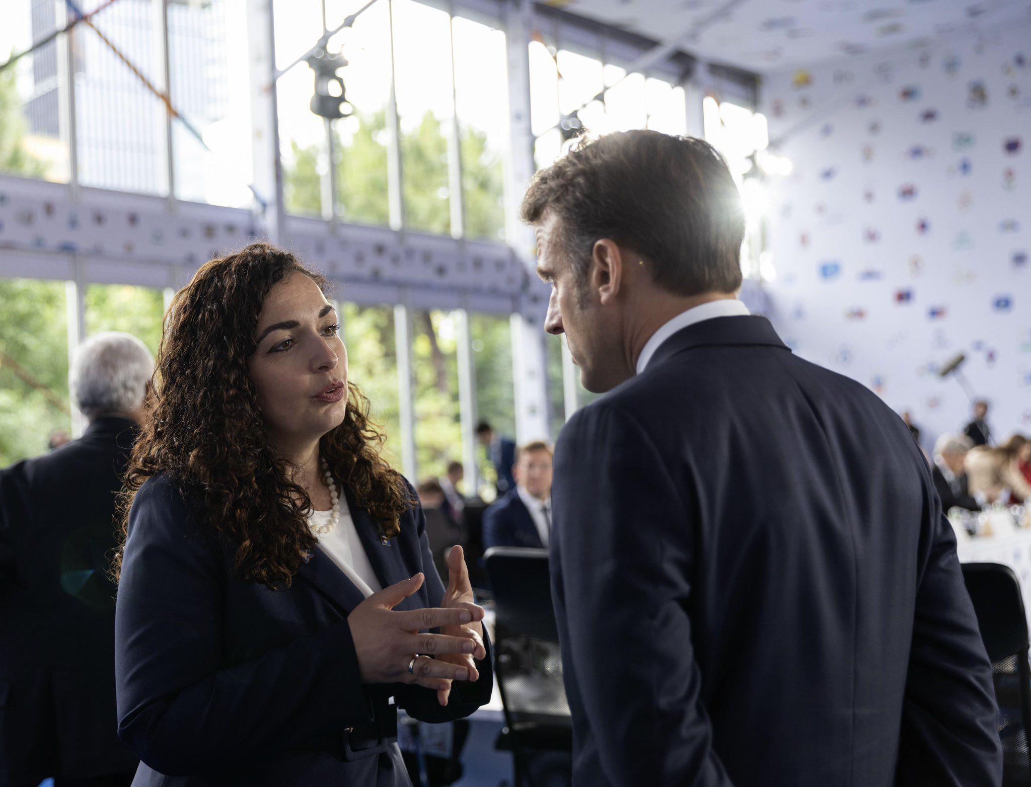 Osmani për takimin me Macron në Tiranë: Diskutuam partneritetin Kosovë-Francë dhe integrimin euroatlantik
