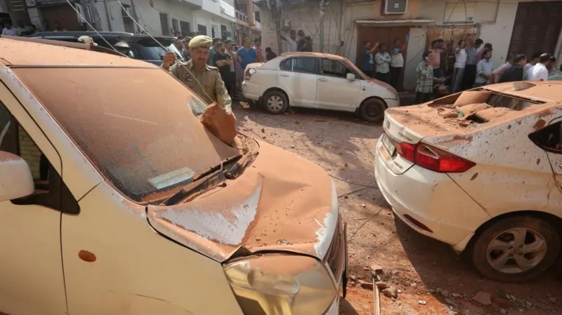 India dhe Pakistani akuzojnë njëra-tjetrën për shkelje të marrëveshjes së armëpushimit