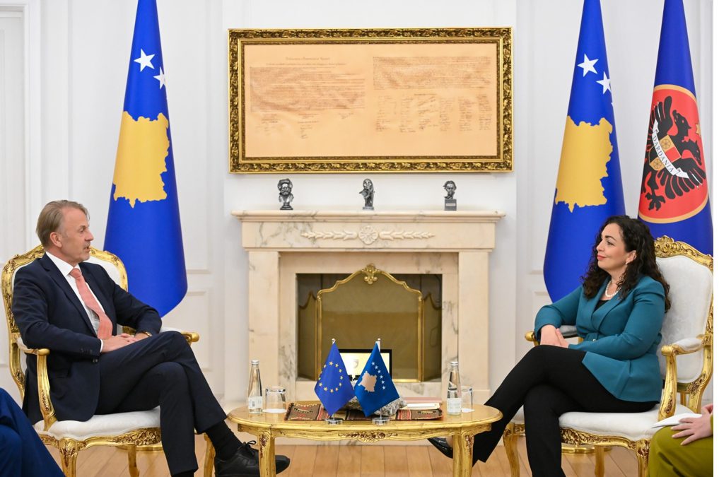 Osmani takohet me shefin e BE-së në Kosovë