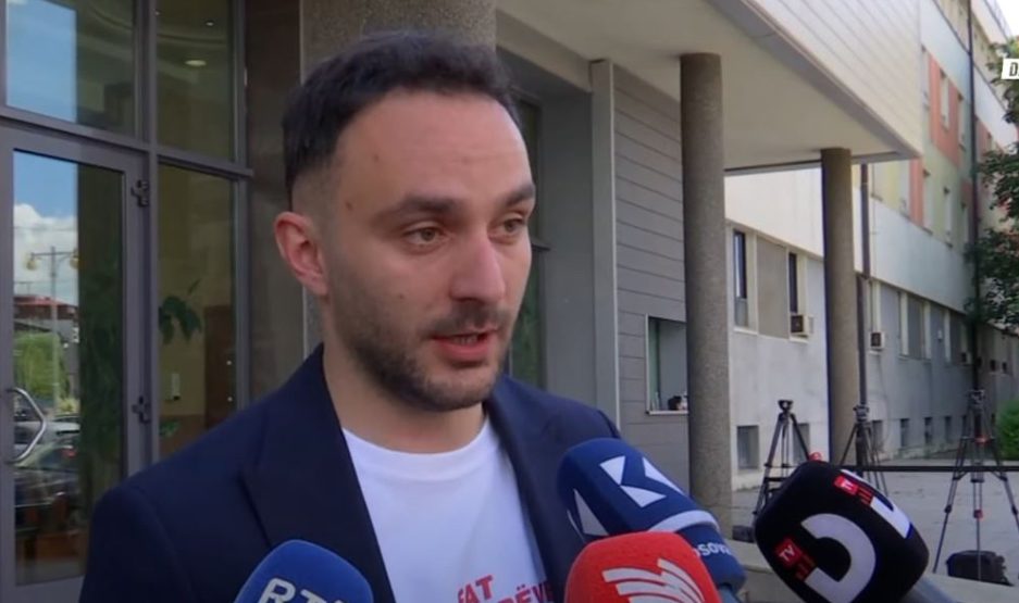 Guri tregon se kujt ia çoi këtë mesazh