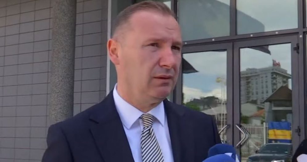 Zemaj: Nuk vendosi unë për pagën, është çështje procedurale dhe ligjore