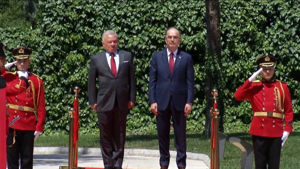 Mbreti i Jordanisë shkon në Tiranë, pritet nga Presidenti Begaj