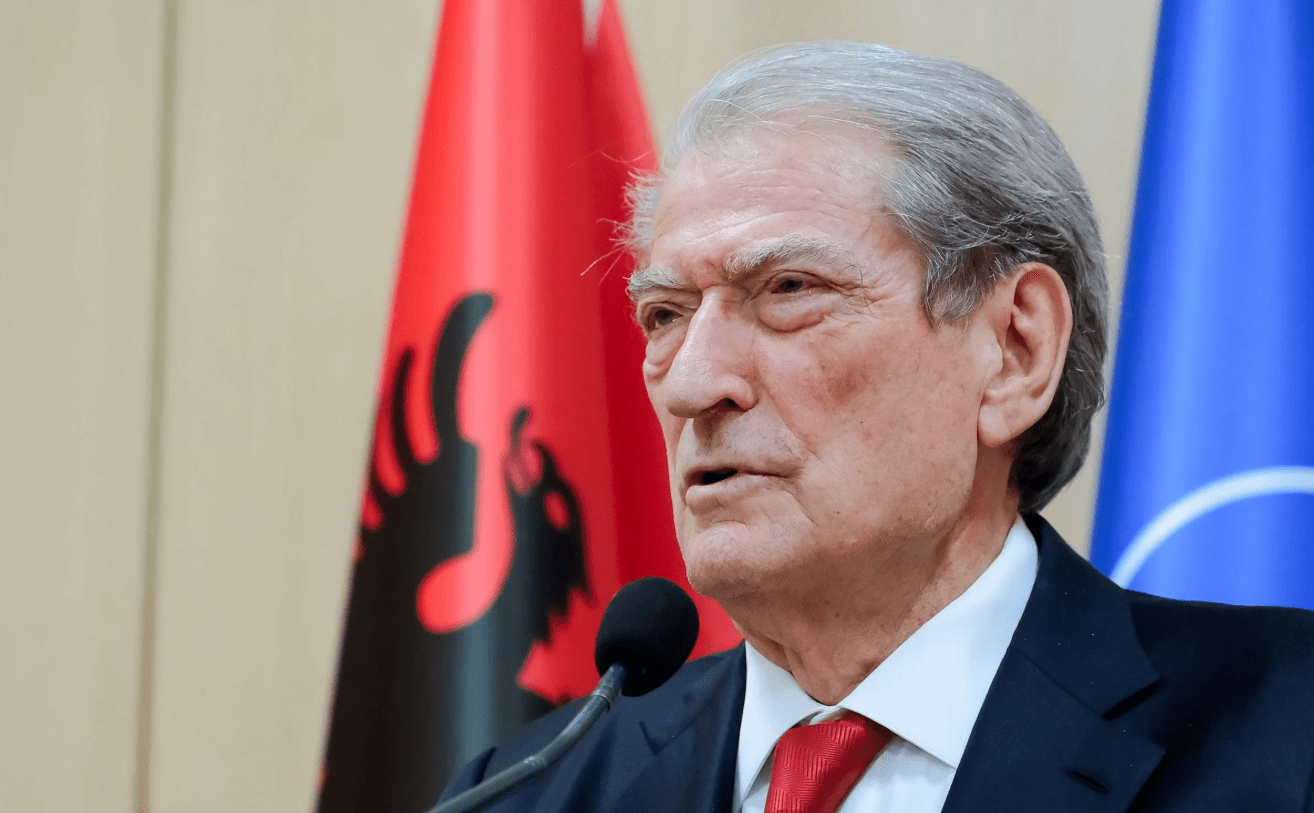 A do ta pranojë rezultatin e zgjedhjeve? Ja si përgjigjet Sali Berisha