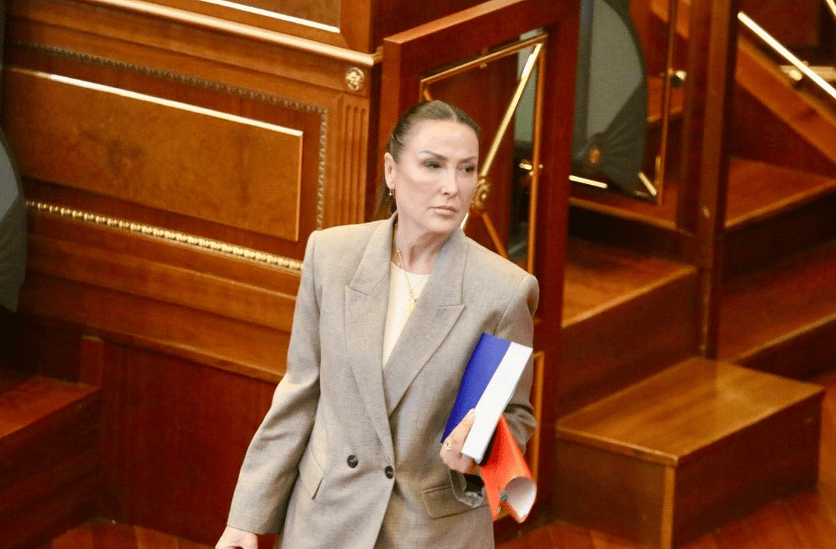 Deputetja e LDK-së: E padrejtë që përgjegjësia për krizën në Kuvend t’i lihet vetëm një partie