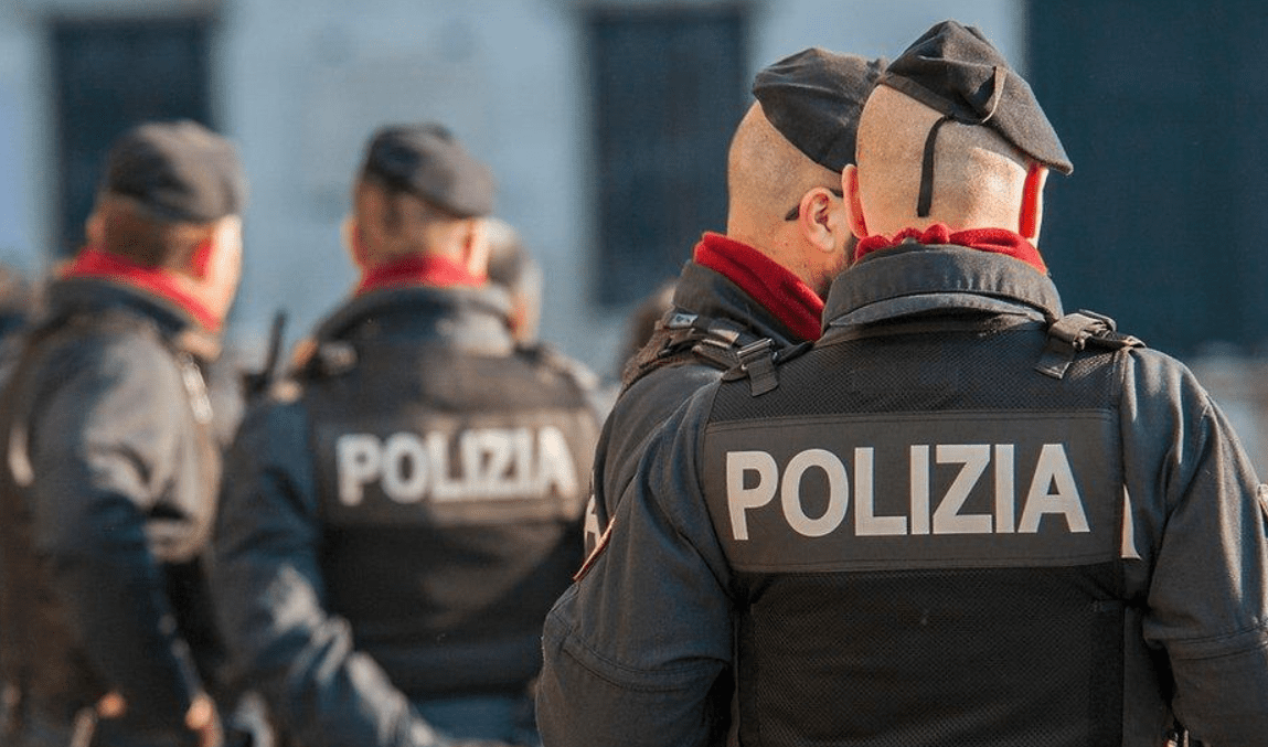 Iku nga policia pasi kishte 25 kg kokainë në veturë, shqiptari në Itali përplaset me shtyllën dhe vdes