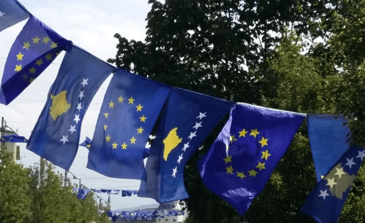 Kosovës i bëhet thirrje ta shfrytëzojë “mundësinë e re” në rrugën drejt BE-së