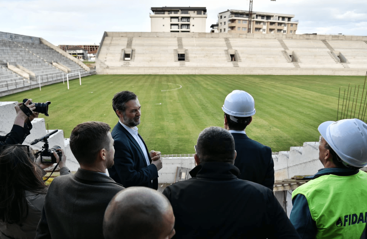 Çeku: Asnjëherë më parë nuk është investuar kaq shumë në infrastrukturën e futbollit