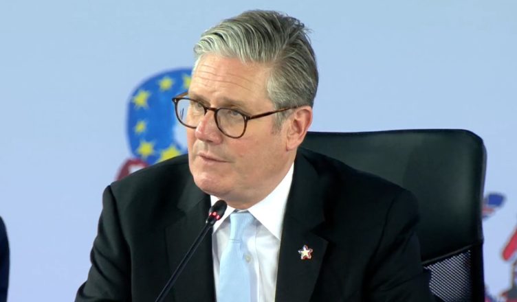 Kryeministri britanik: Nëse Rusia nuk do të ulet në tryezën e bisedimeve, Putin duhet të paguajë çmimin